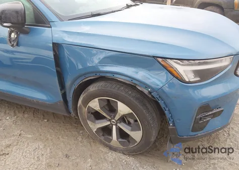 2023 Volvo Xc40 B5 Plus Dark Theme from USA, damaged, VIN YV4L12UL6P2939062